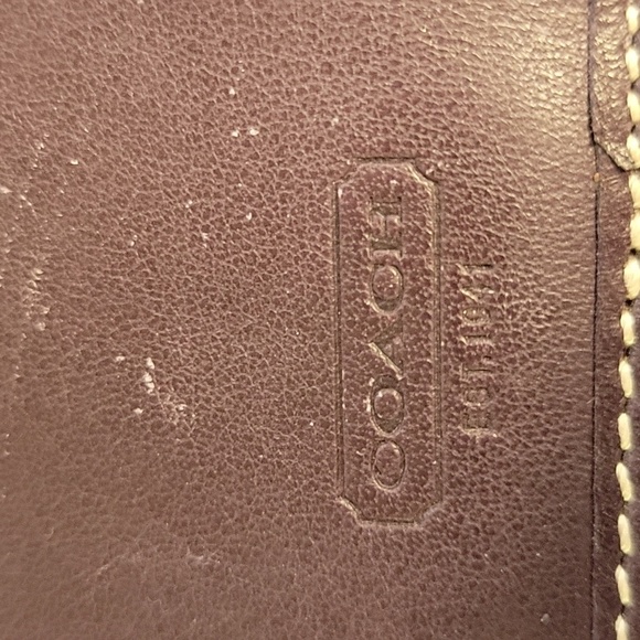 Coach Brown Leather 7" x 4.5" Wallet Snap Clousure - Picture 11 of 11